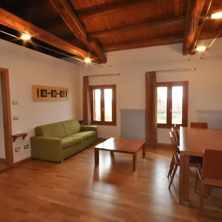 Casa Miniscalchi بيت للعطل *