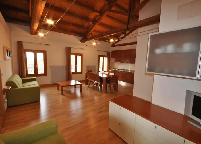 Casa Miniscalchi بيت للعطل *