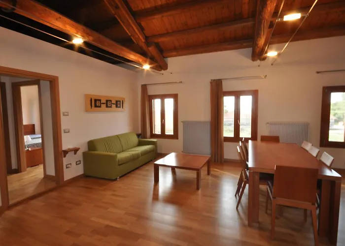 Casa Miniscalchi Feriehus *